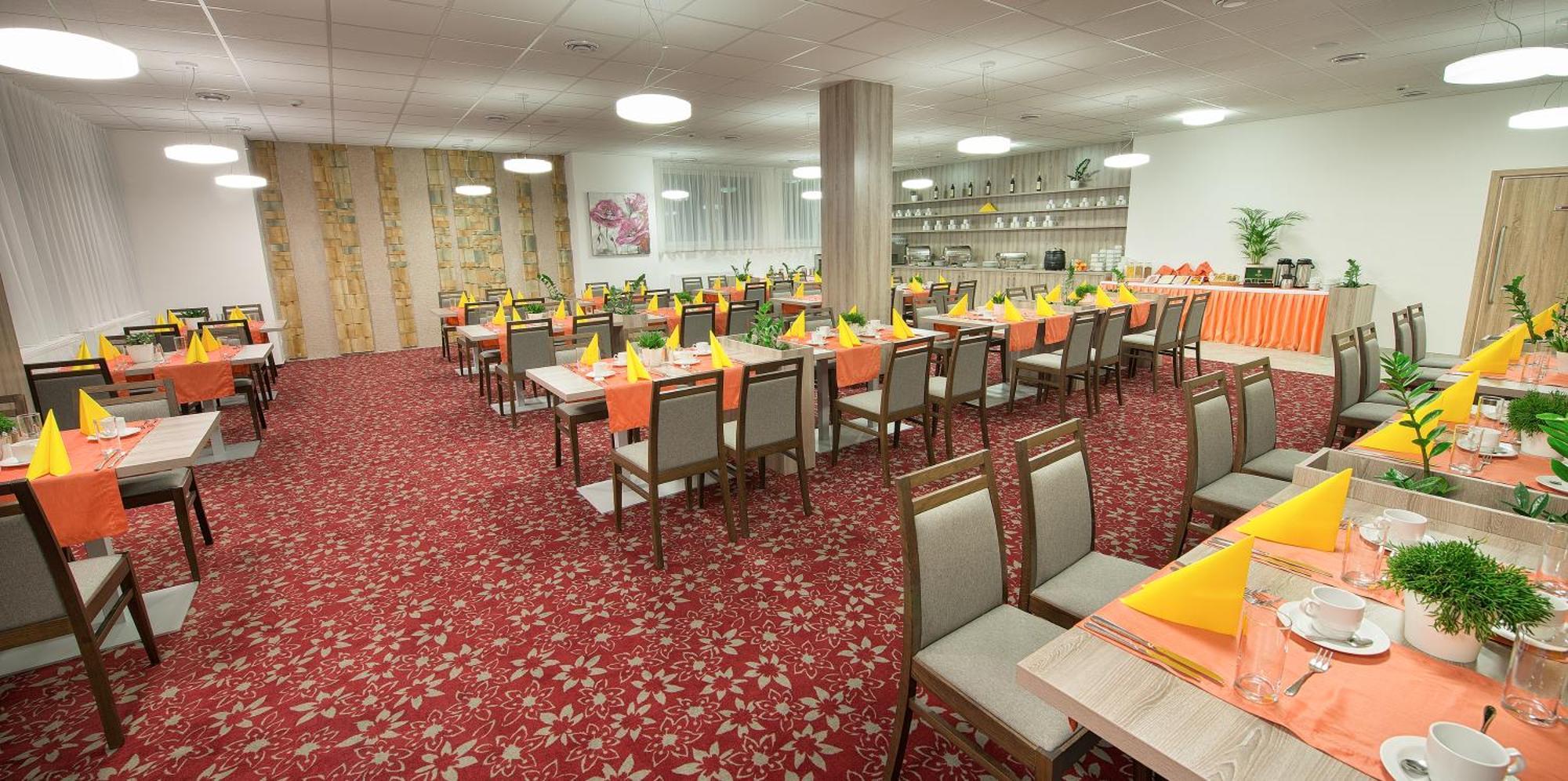 Hotel Kraskov Active Resort Tremosnice Ngoại thất bức ảnh