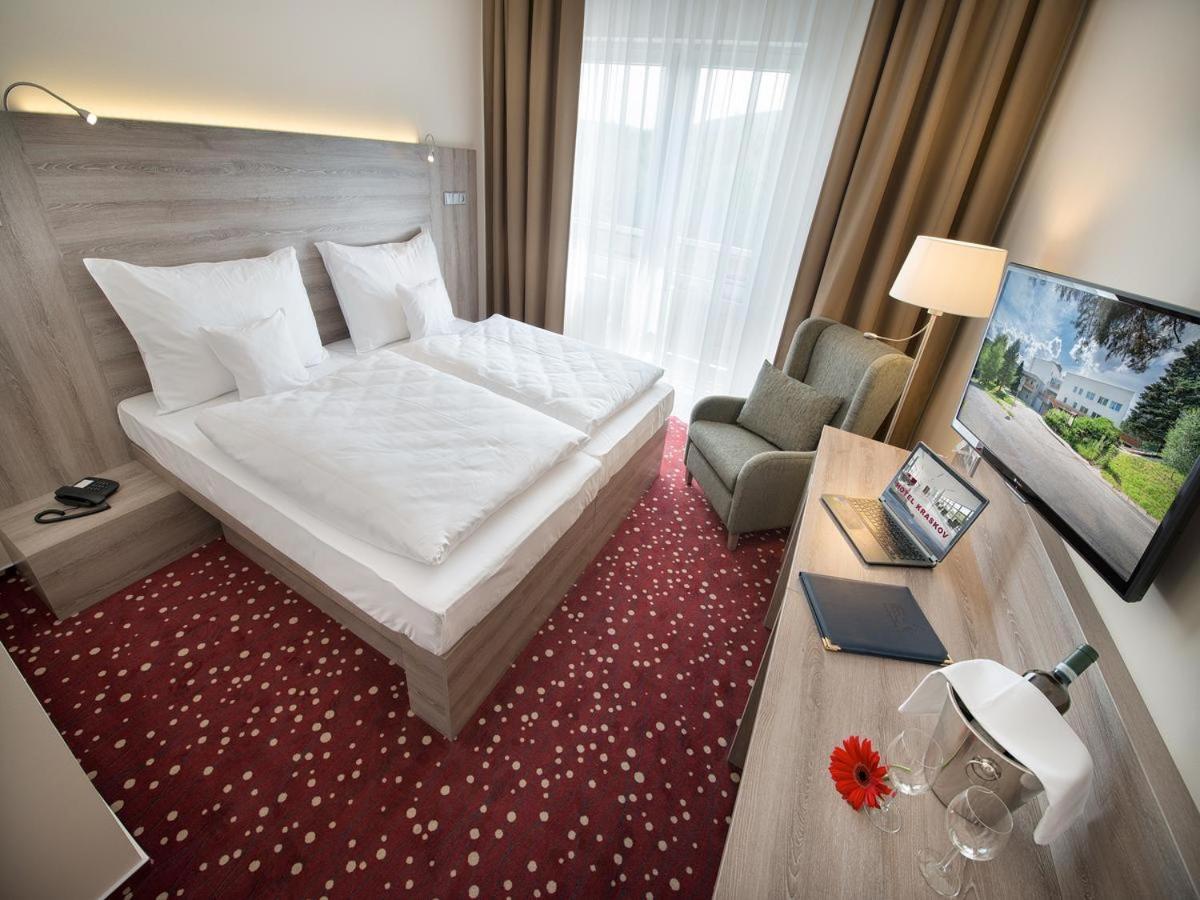 Hotel Kraskov Active Resort Tremosnice Ngoại thất bức ảnh