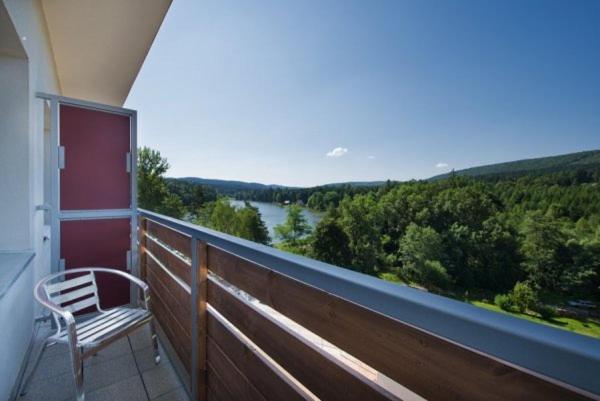 Hotel Kraskov Active Resort Tremosnice Ngoại thất bức ảnh